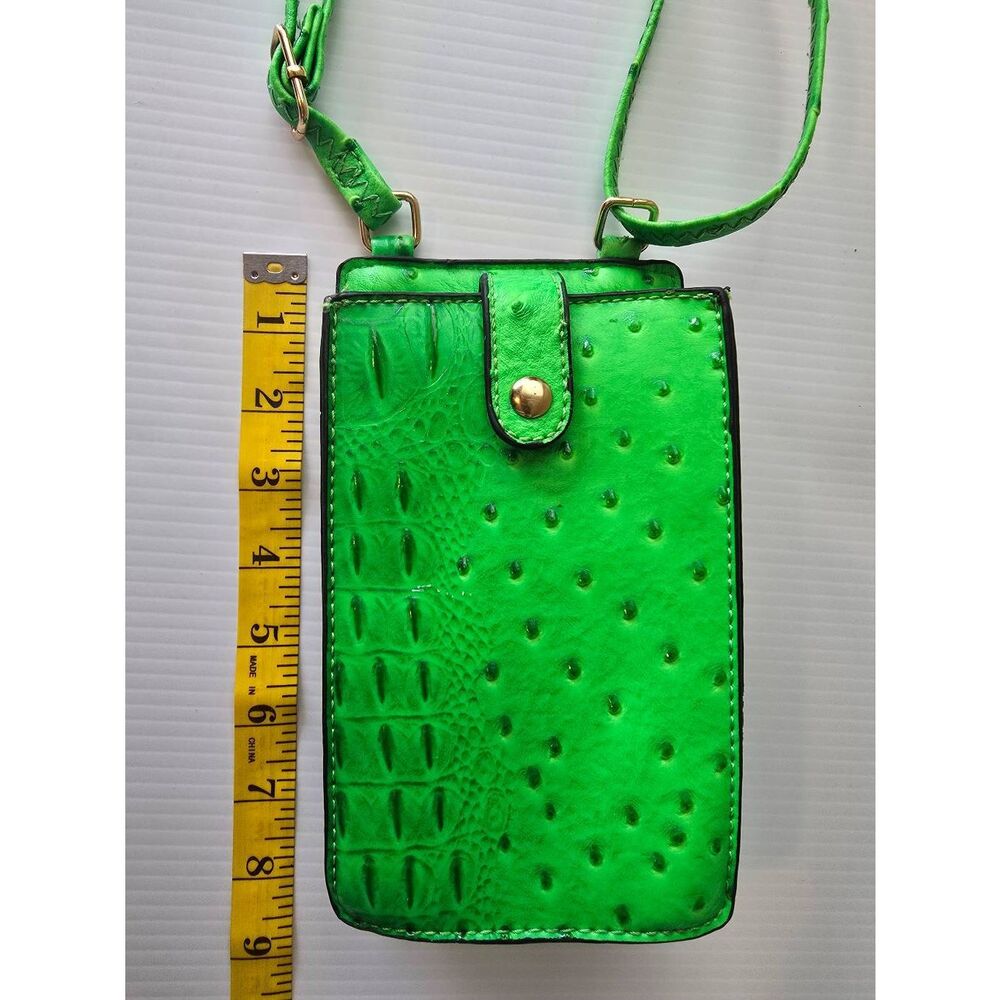 Phone Crossbody Neon Green Bumpy Crocodile Pattern - Picture 7 of 10